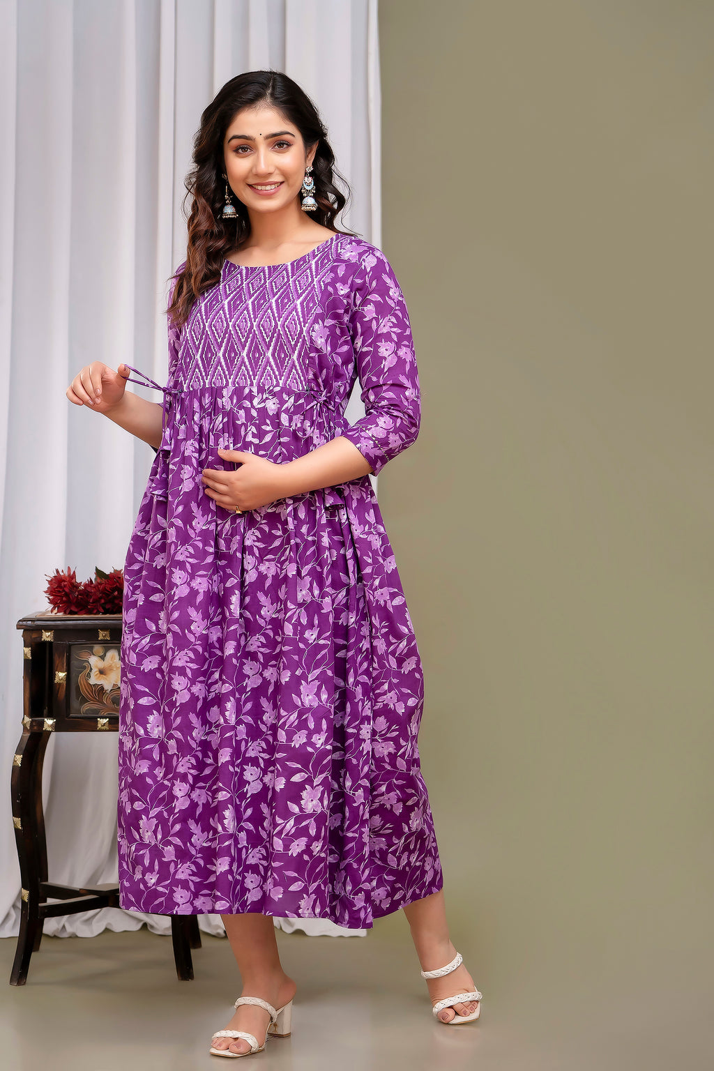 Majestic divas Cotton Purple Floral Printed Maternity Feeding Kurta Dress with Dual Zippers
