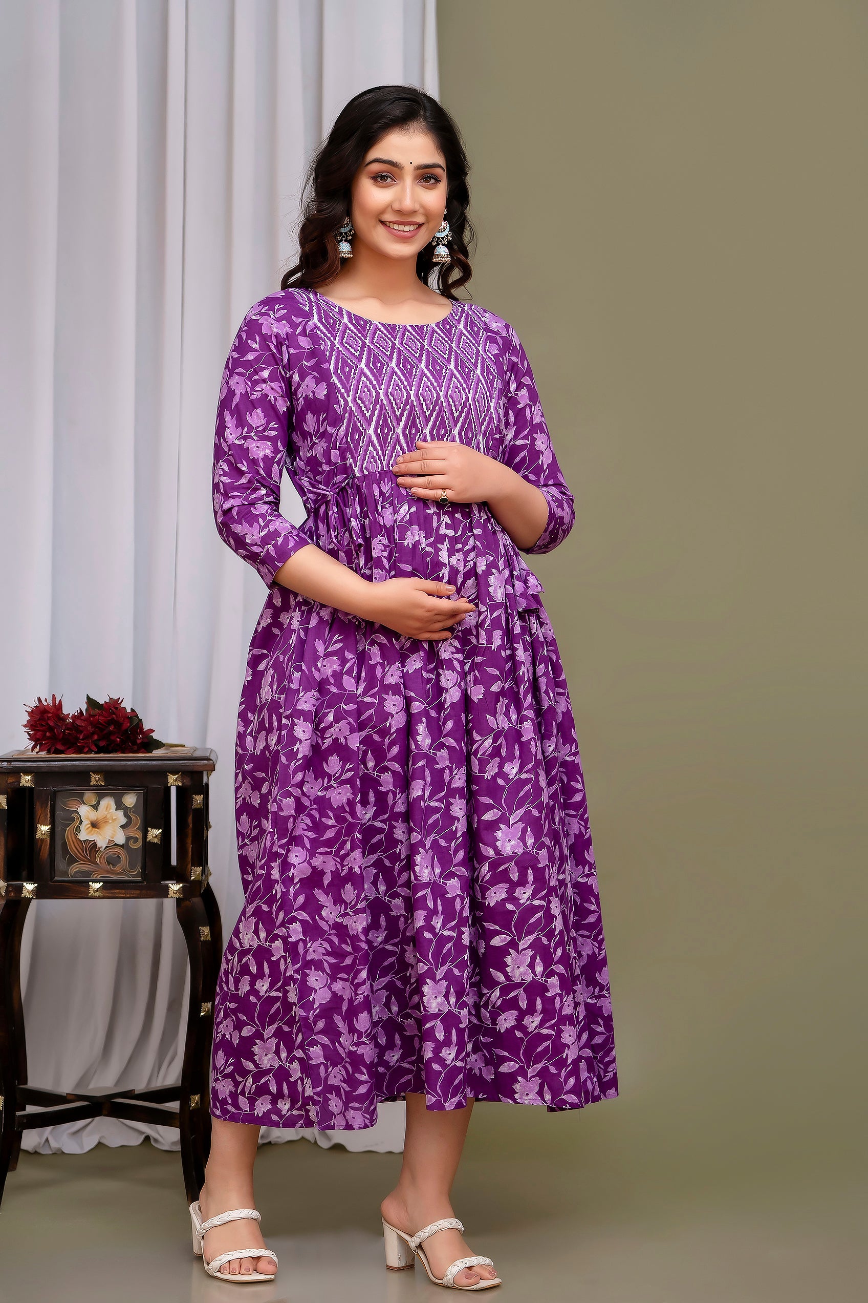 Majestic divas Cotton Purple Floral Printed Maternity Feeding Kurta Dress with Dual Zippers