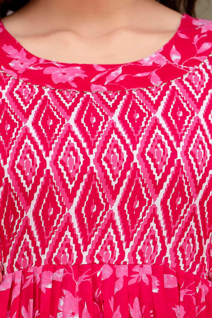 Majestic divas Cotton Rani Pink Floral Printed Maternity Feeding Kurta Dress with Dual Zippers Secondary image