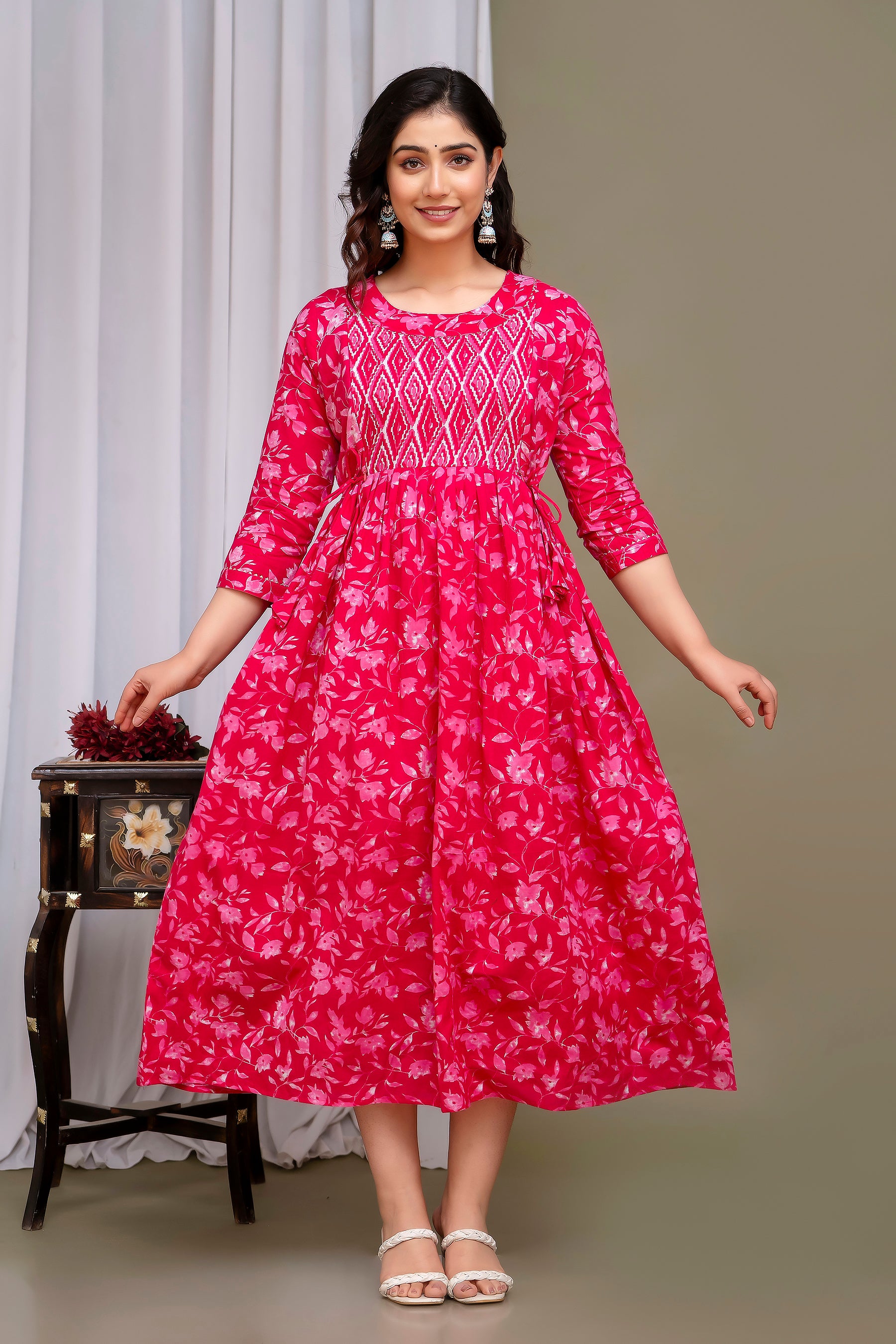 Majestic divas Cotton Rani Pink Floral Printed Maternity Feeding Kurta Dress with Dual Zippers