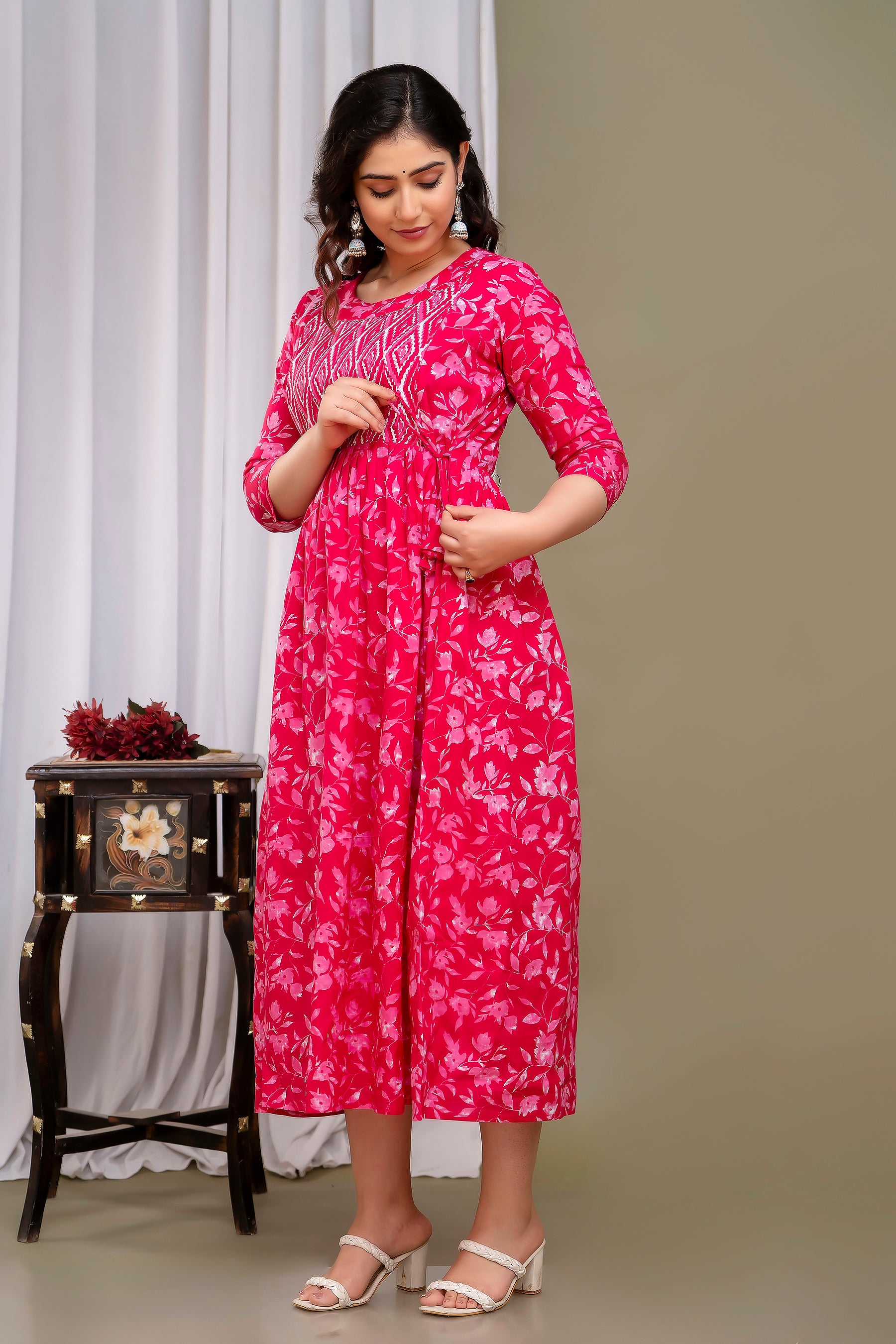 Majestic divas Cotton Rani Pink Floral Printed Maternity Feeding Kurta Dress with Dual Zippers