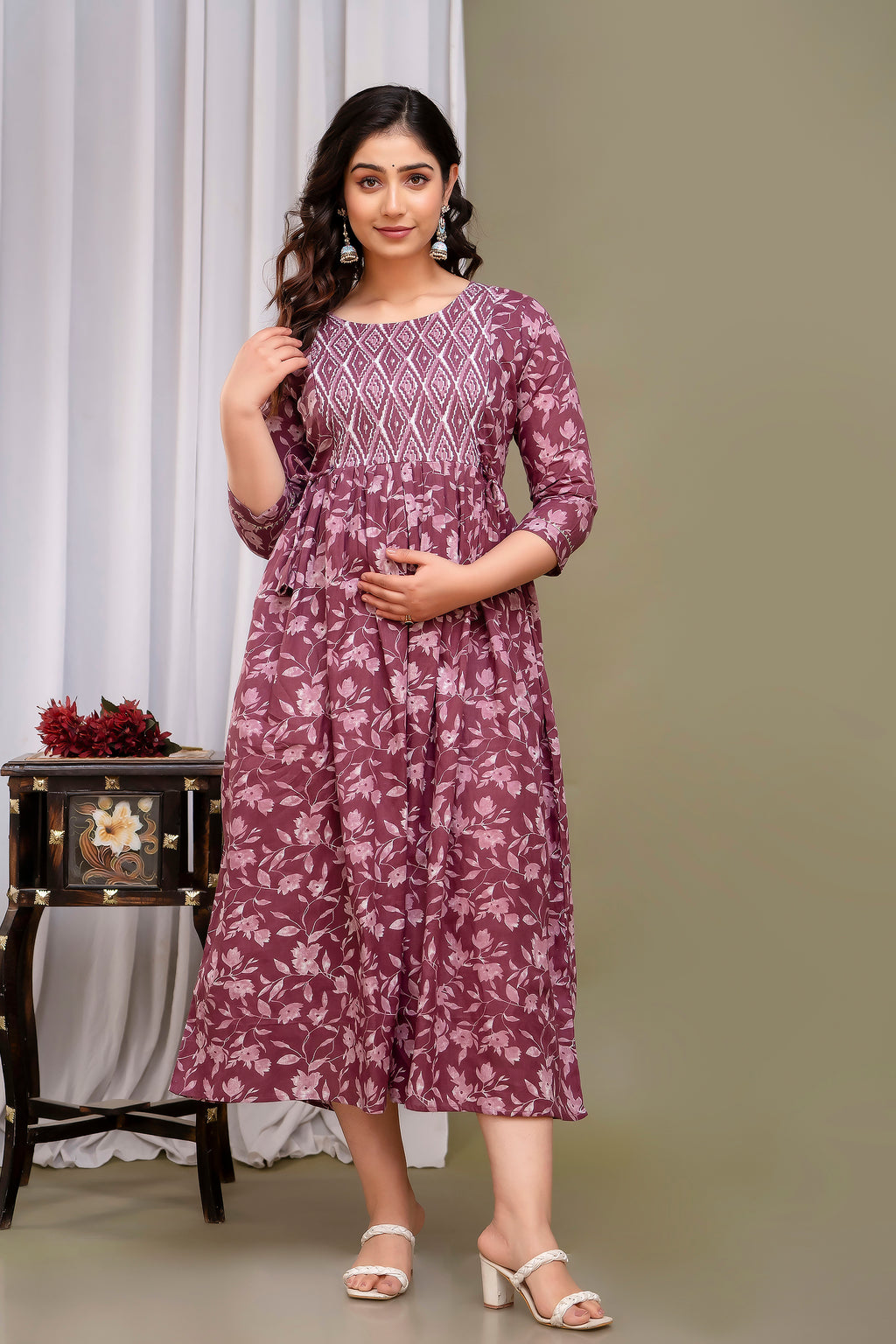 Majestic divas Cotton Dusty Mauve Floral Printed Maternity Feeding Kurta Dress with Dual Zippers