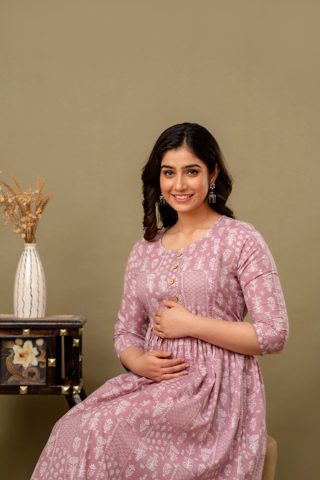 Majestic divas Cotton Dusty Rose Floral Printed Maternity Feeding Kurta Dress with Dual Zippers