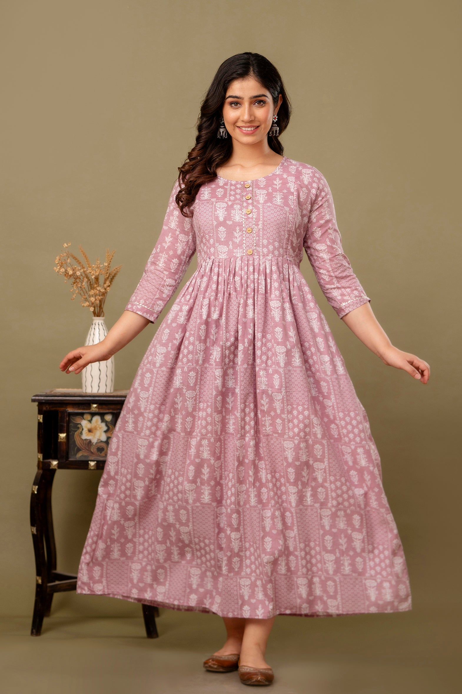 Majestic divas Cotton Dusty Rose Floral Printed Maternity Feeding Kurta Dress with Dual Zippers