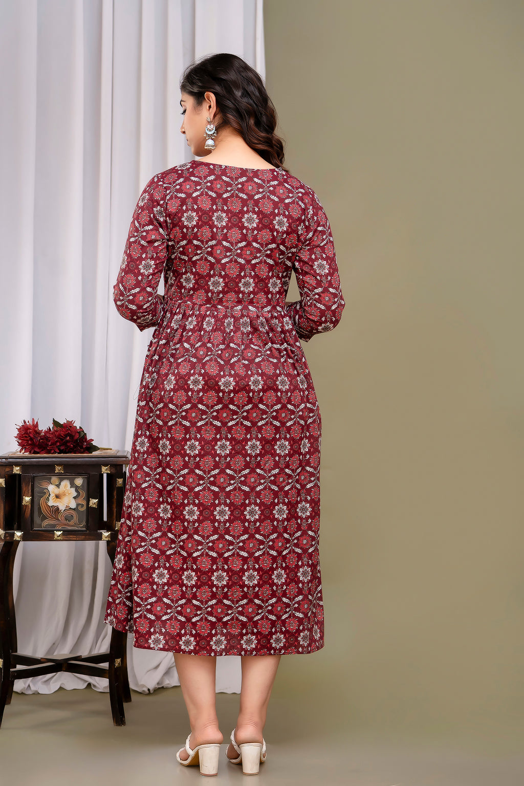 Majestic divas Cotton Maroon Floral Printed Maternity Feeding Kurta Dress with Dual Zippers