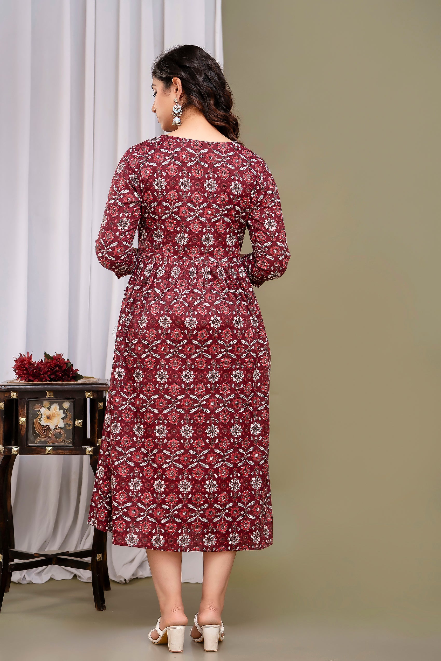 Majestic divas Cotton Maroon Floral Printed Maternity Feeding Kurta Dress with Dual Zippers