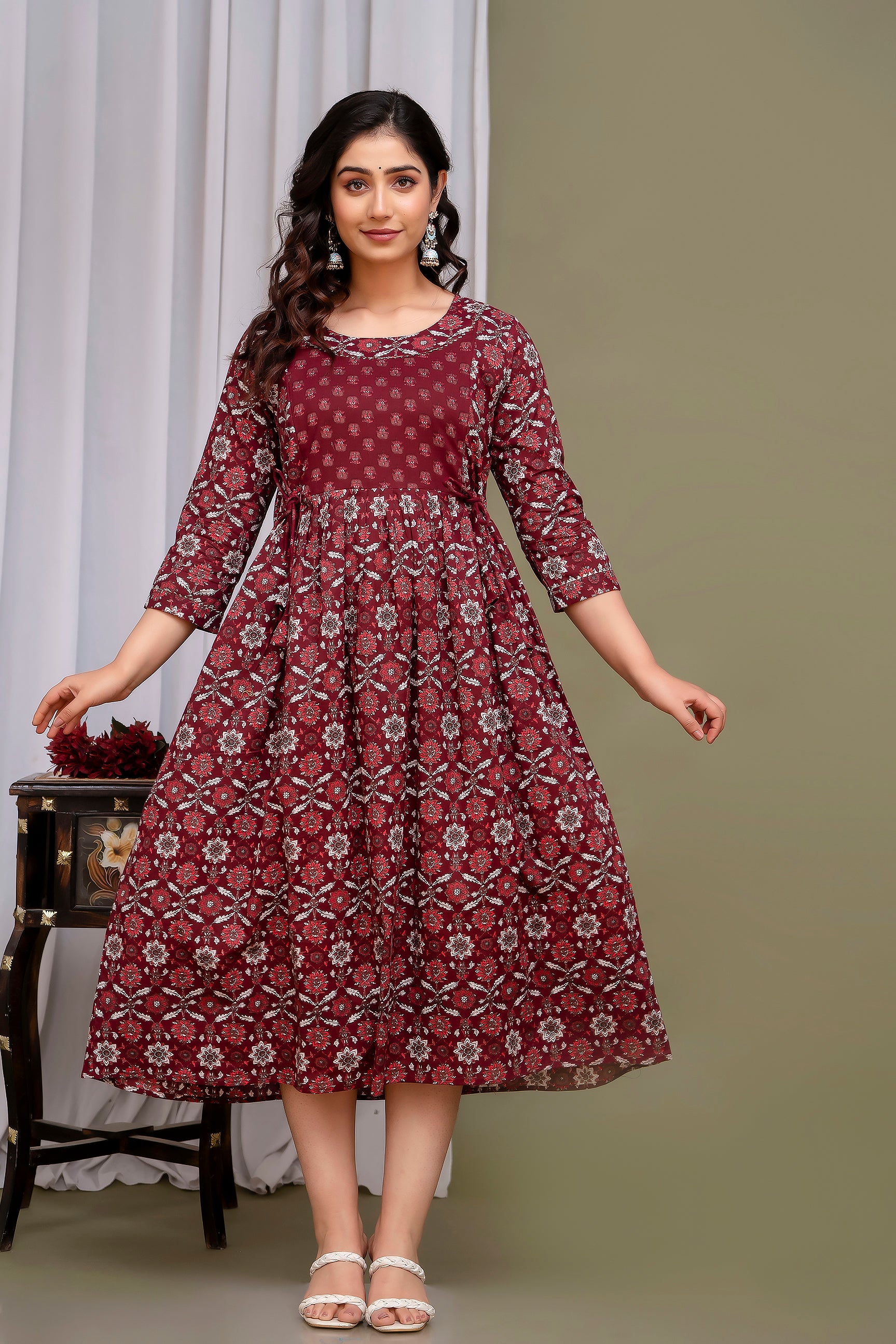 Majestic divas Cotton Maroon Floral Printed Maternity Feeding Kurta Dress with Dual Zippers Secondary image