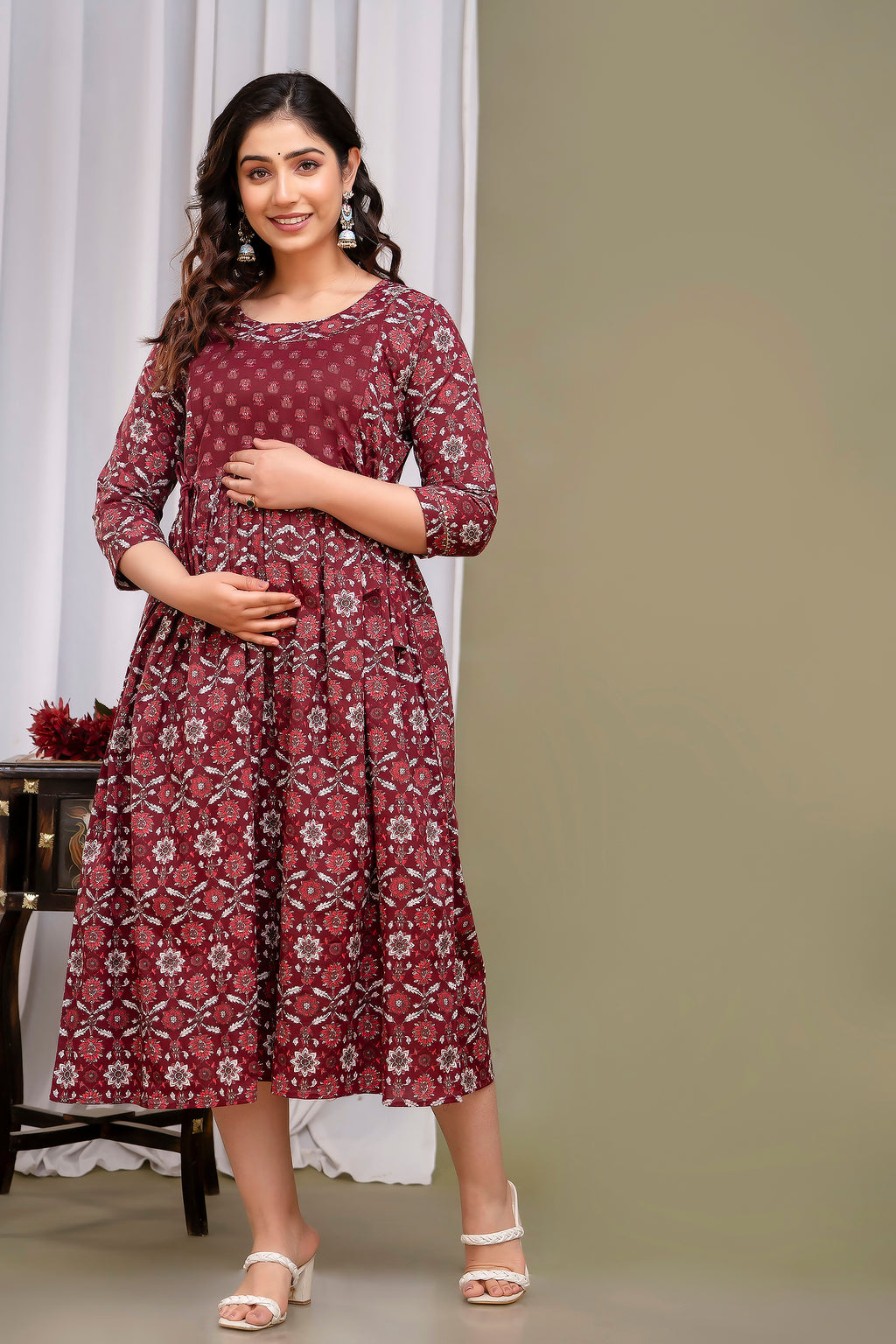 Majestic divas Cotton Maroon Floral Printed Maternity Feeding Kurta Dress with Dual Zippers
