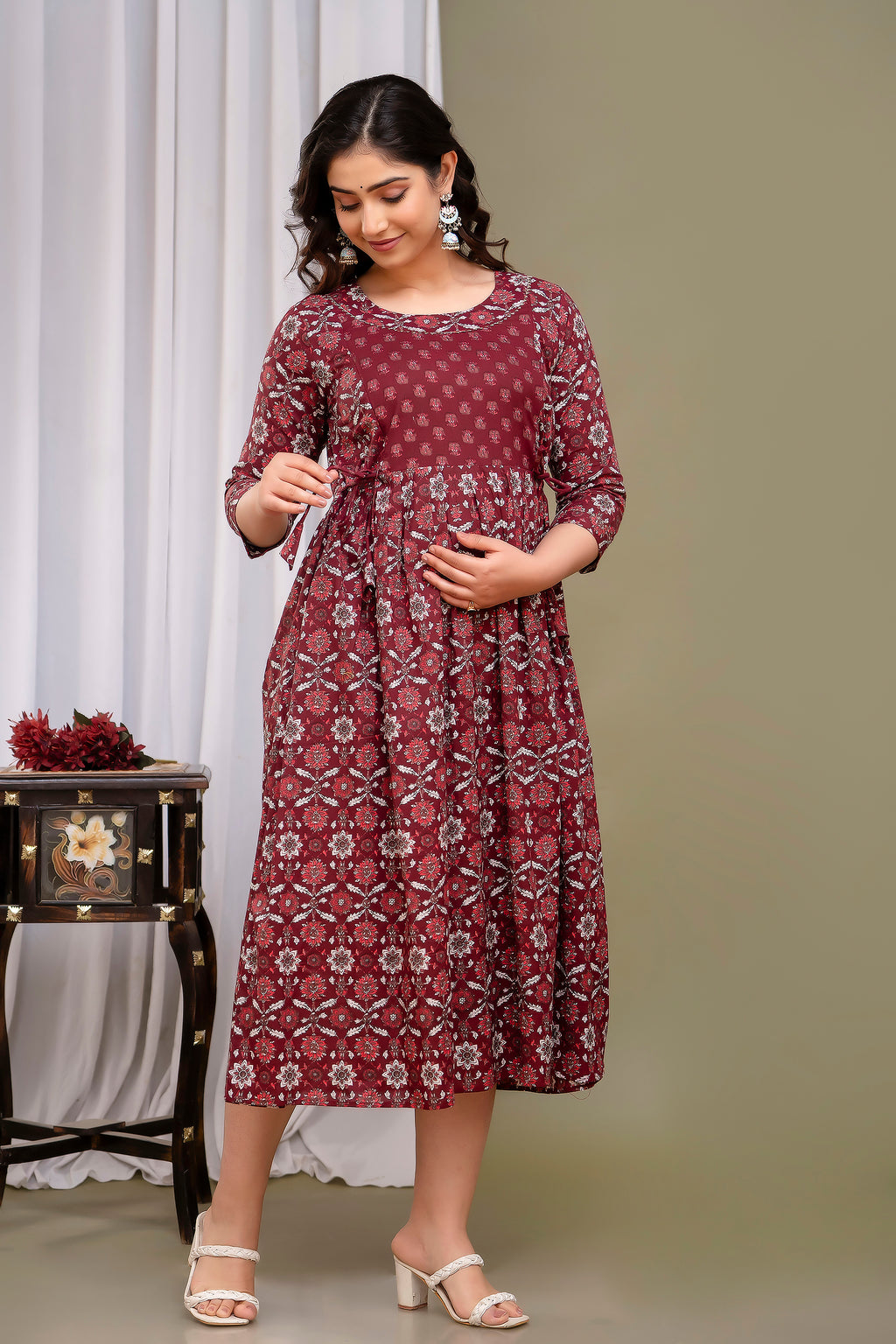 Majestic divas Cotton Maroon Floral Printed Maternity Feeding Kurta Dress with Dual Zippers
