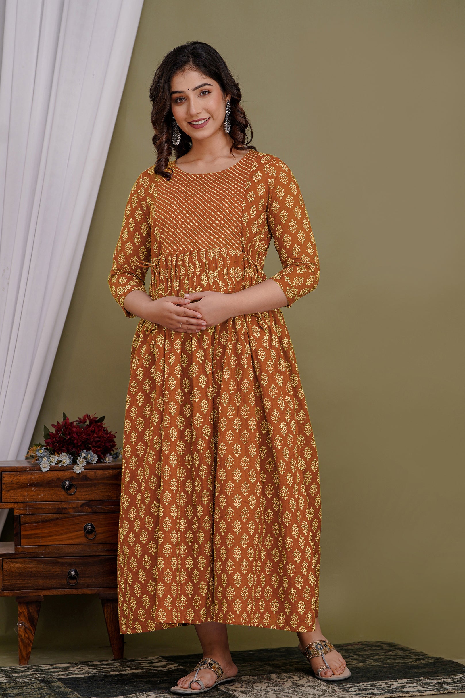 Majestic divas Cotton Rust Orange Printed Maternity Feeding Kurta Dress with Dual Zippers