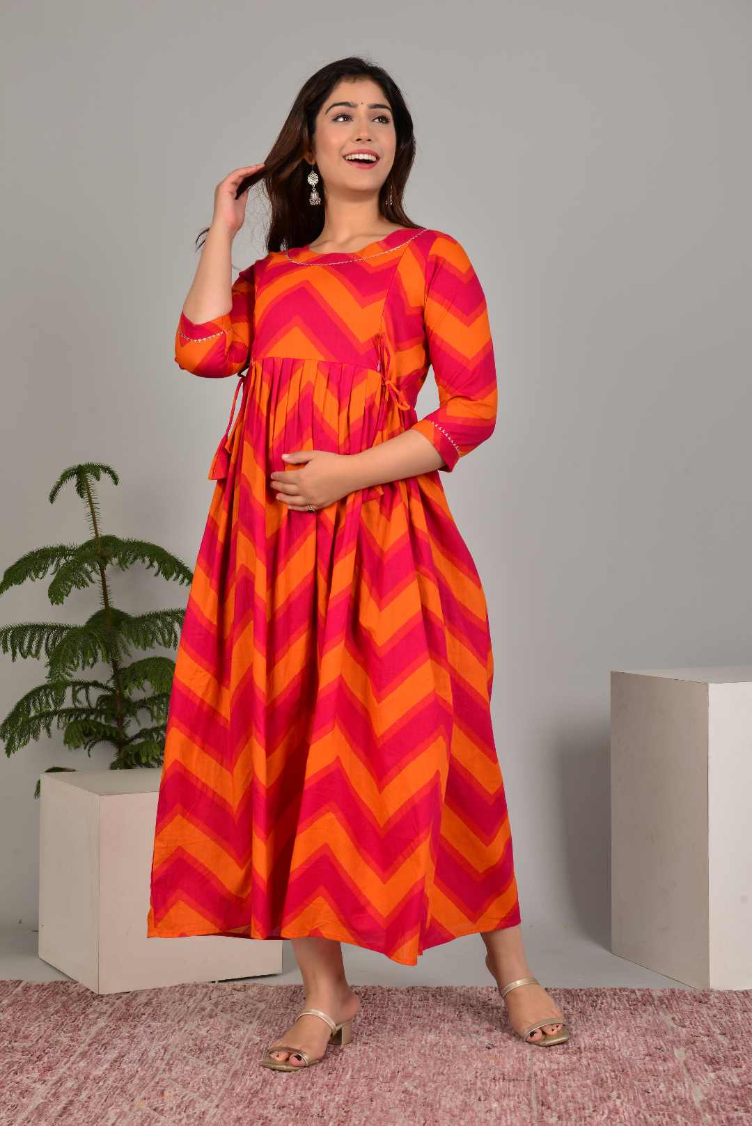 Majestic divas Cotton Pink Orange Chevron Zigzag Printed Maternity Feeding Kurta Dress with Dual Zippers Secondary image