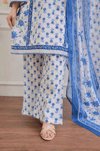 Majestic Diva's White & Blue Floral Printed Dupatta Set