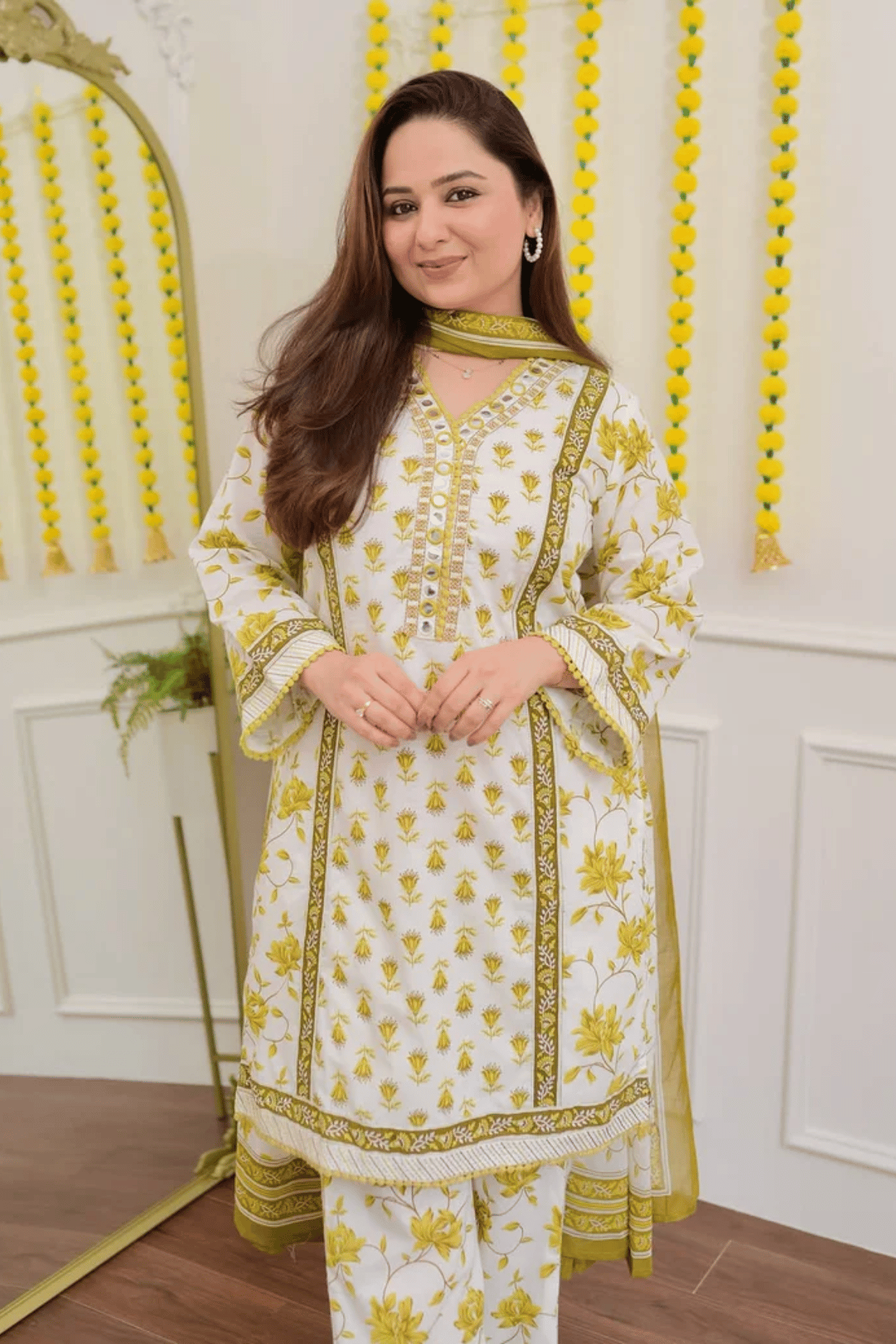 Majestic Diva's White & Mustard Floral Dupatta Set Secondary image