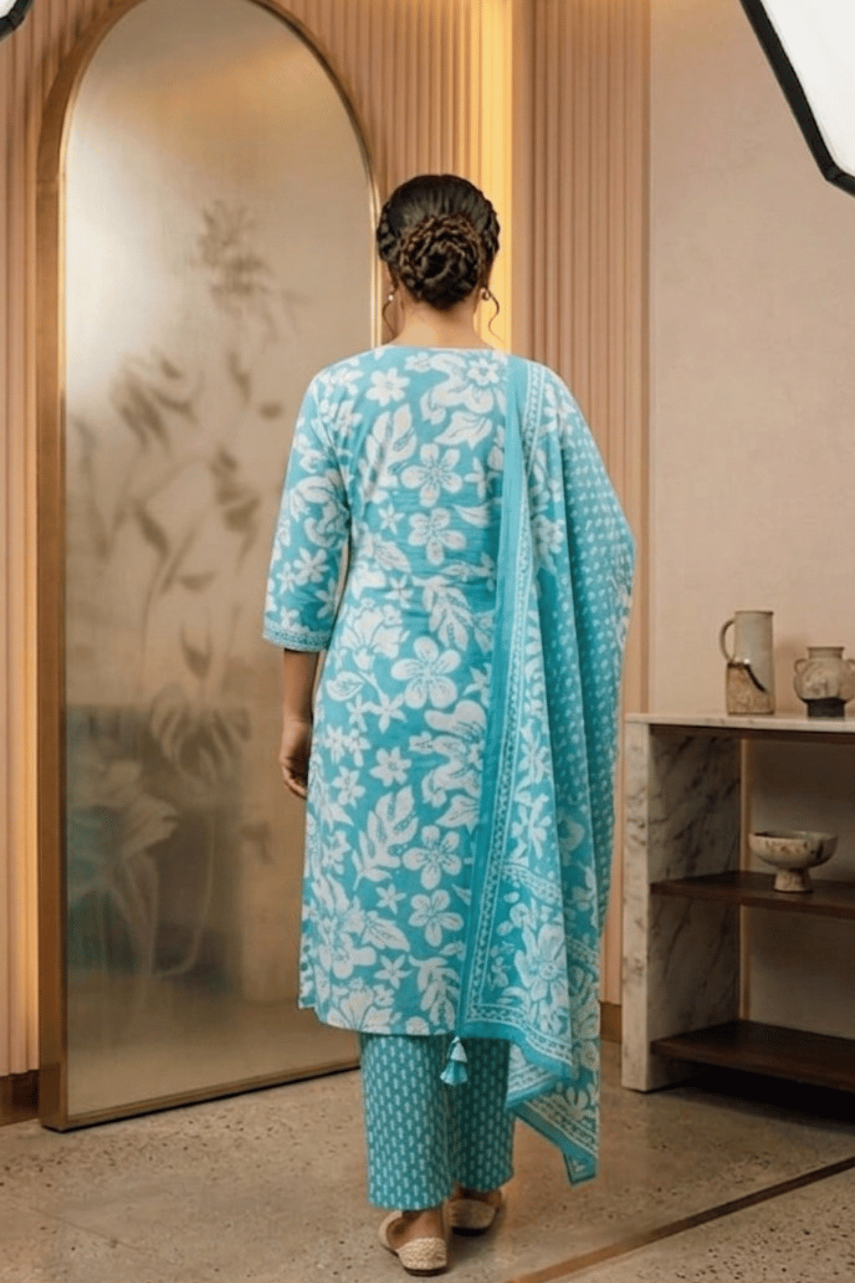 Majestic Diva's Sky Blue Floral Printed Dupatta Set