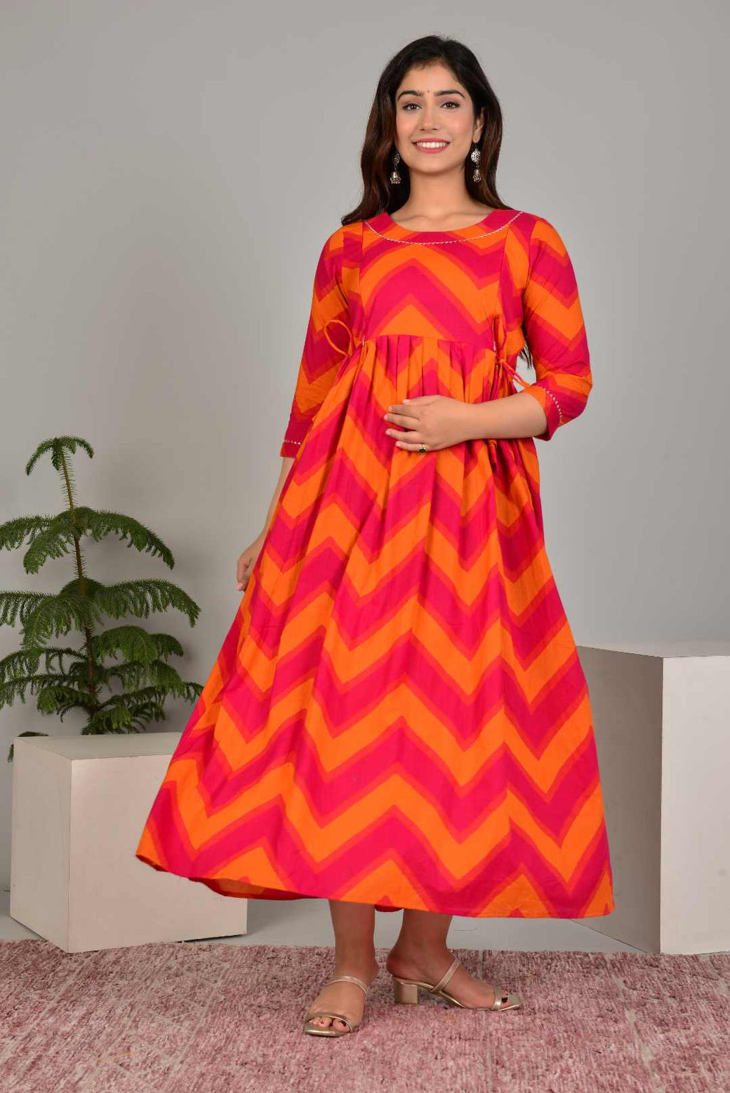 Majestic divas Cotton Pink Orange Chevron Zigzag Printed Maternity Feeding Kurta Dress with Dual Zippers