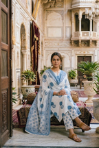 Majestic Diva's White & Blue Floral Printed Dupatta Set