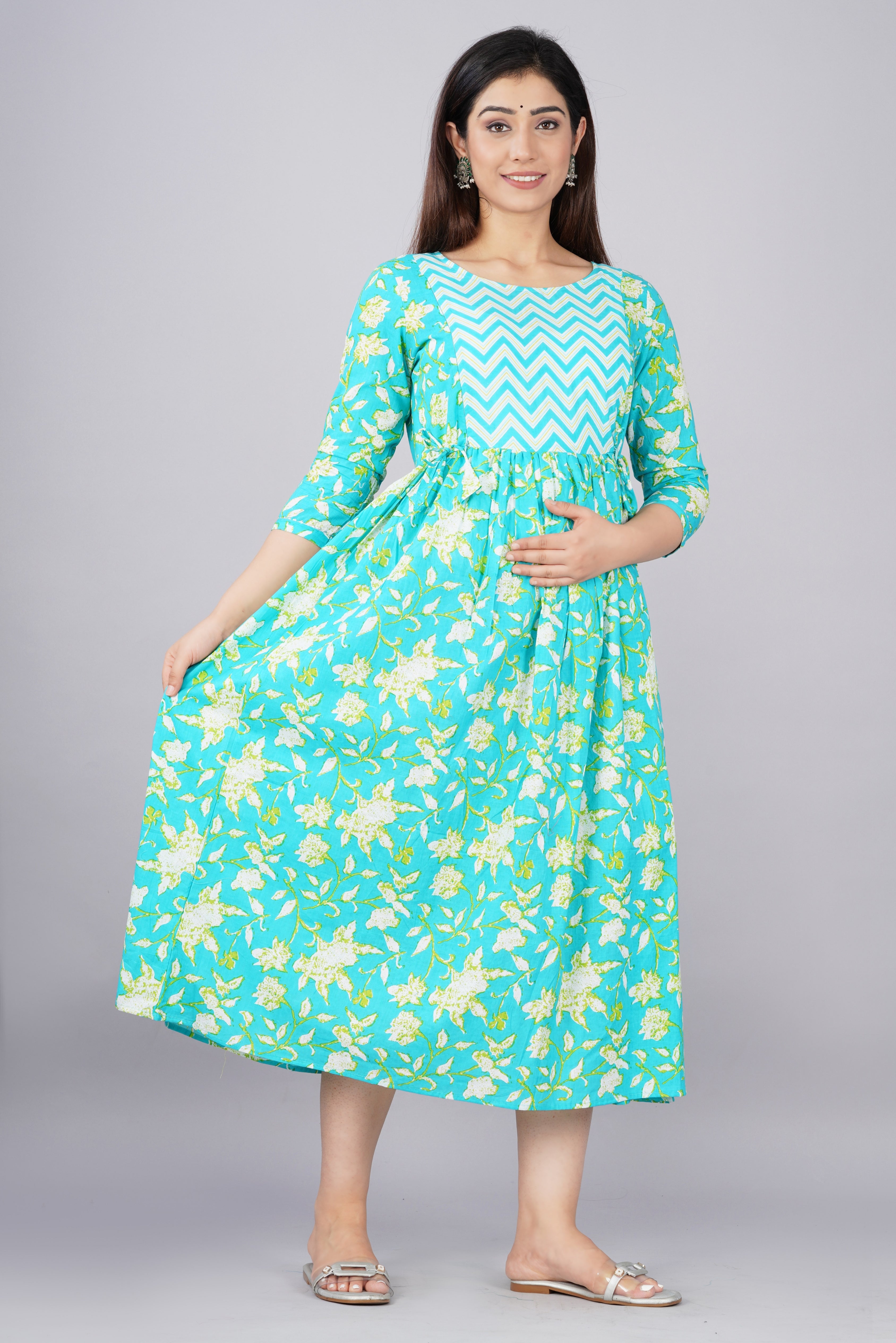 Majestic divas Cotton Aqua Blue White Floral Printed Maternity Feeding Kurta Dress with Dual Zippers