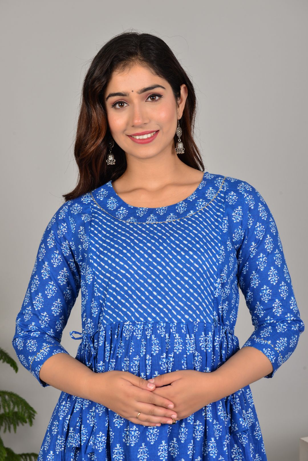 Majestic divas Cotton Blue White Buta Printed Maternity Feeding Kurta Dress with Dual Zippers