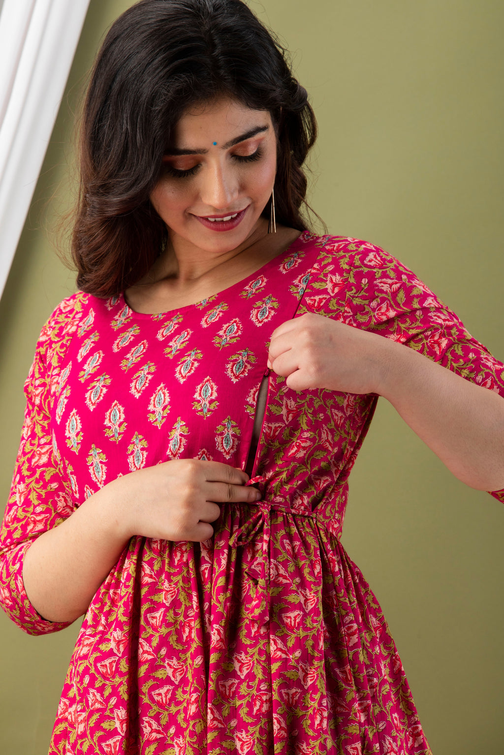 Majestic divas Cotton Rani Pink Floral Buta Printed Maternity Feeding Kurta Dress with Dual Zippers