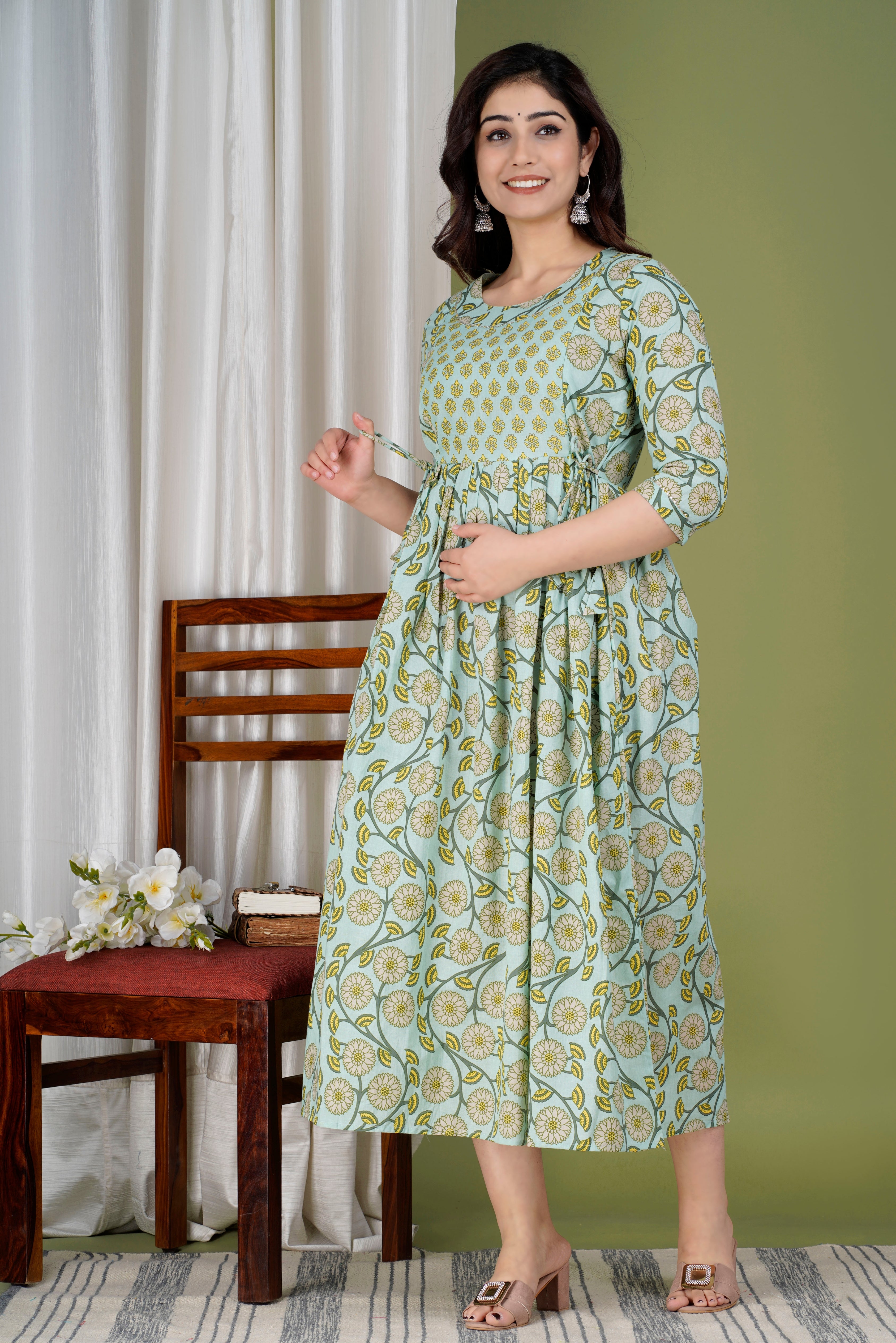 Majestic divas Cotton Mint Green Floral Vine Printed Maternity Feeding Kurta Dress with Dual Zippers