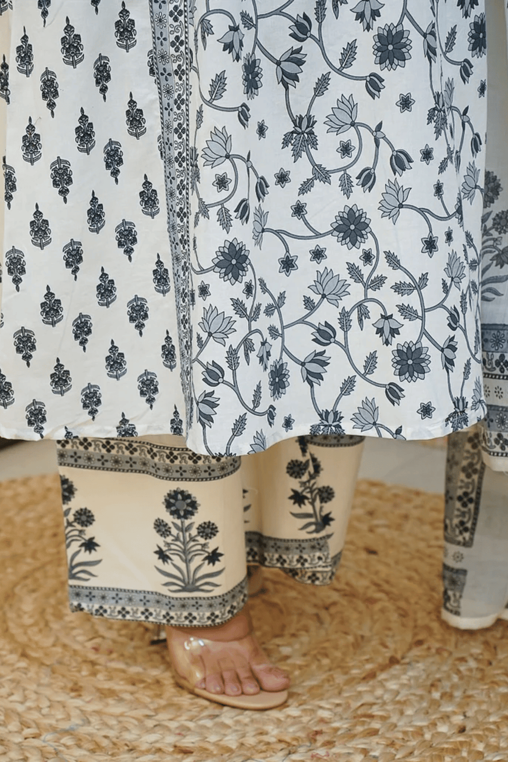 Majestic Diva's White & Black Printed Dupatta Set