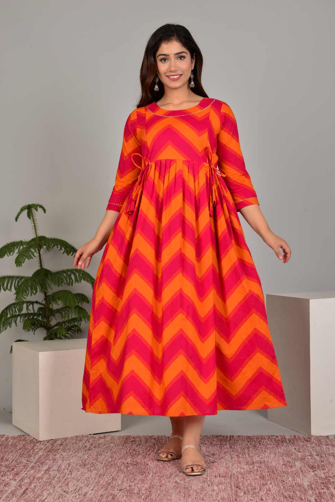 Majestic divas Cotton Pink Orange Chevron Zigzag Printed Maternity Feeding Kurta Dress with Dual Zippers