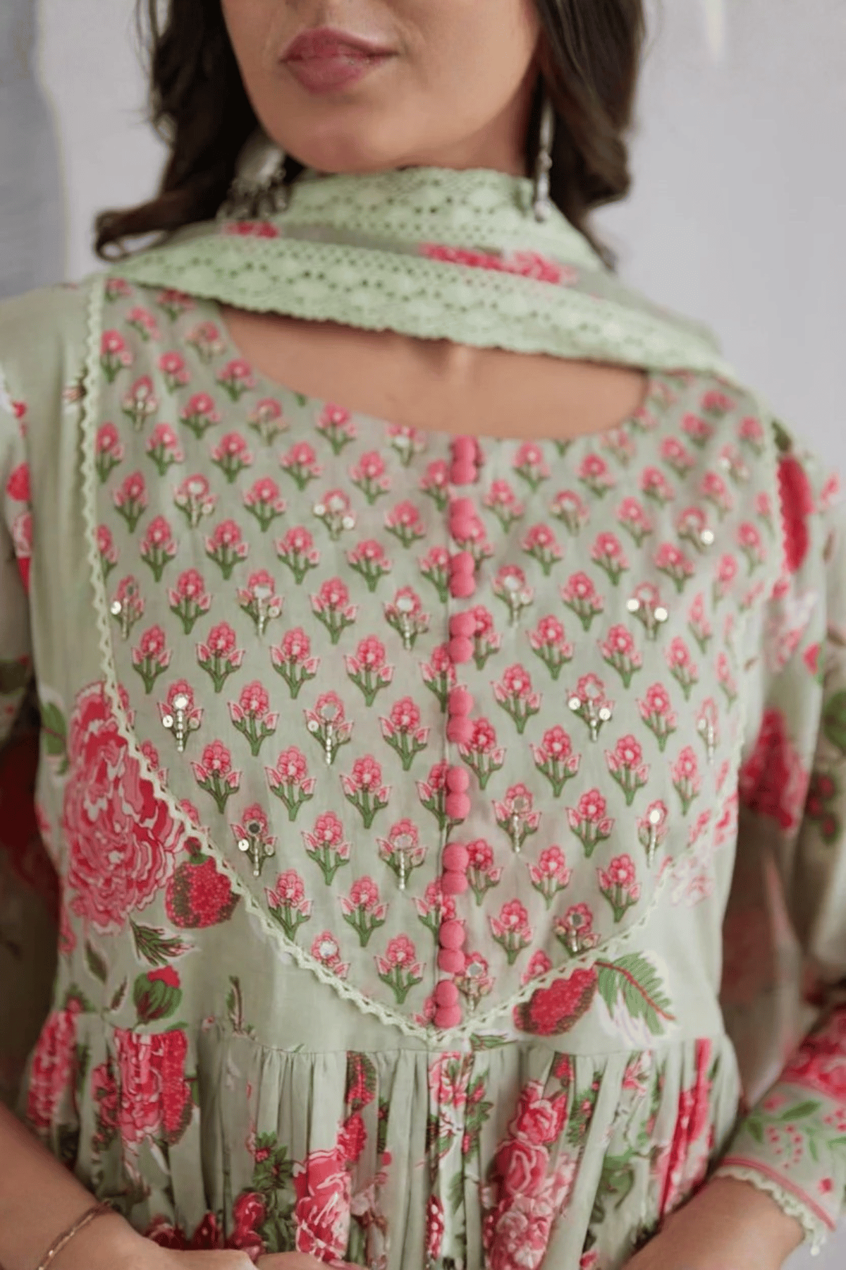 Majestic Diva's Sage Green Floral Printed Dupatta Set