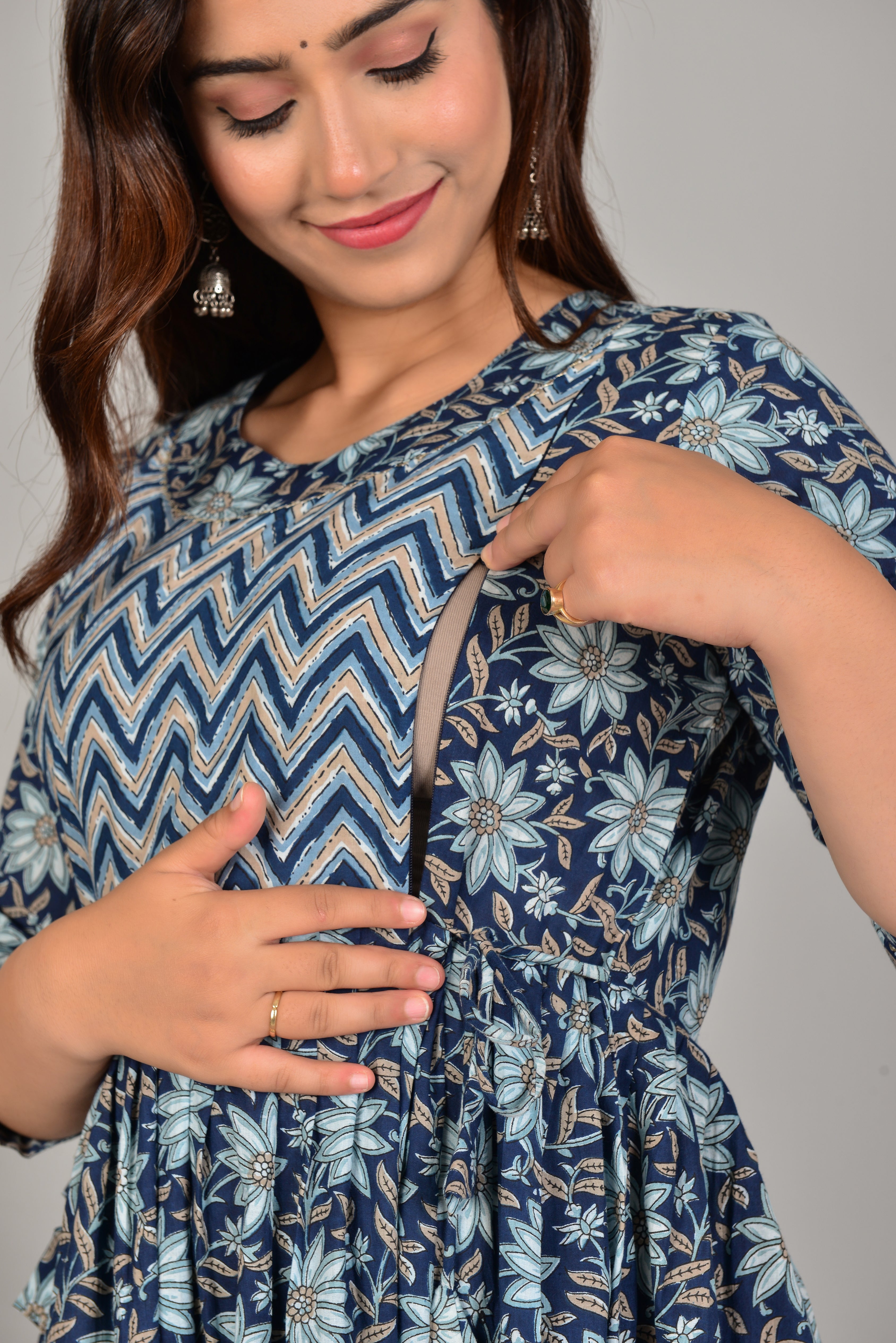 Majestic divas Cotton Navy Blue Floral Printed Maternity Feeding Kurta Dress with Dual Zippers