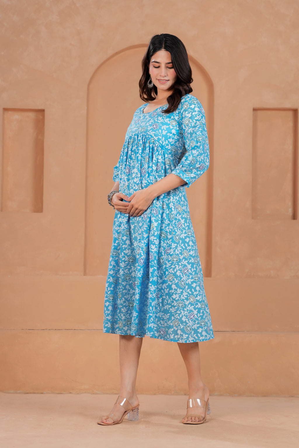 Majestic Divas Cotton Sky Blue Floral Printed Maternity Feeding Kurta Dress with Round Neck & Dual Side Zippers