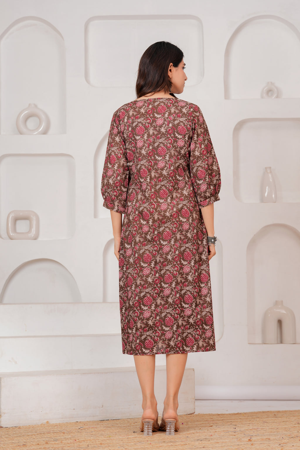 Majestic Divas Cotton Brown Floral Printed Maternity Feeding Kurta Dress with Round Neck & Dual Side Zippers