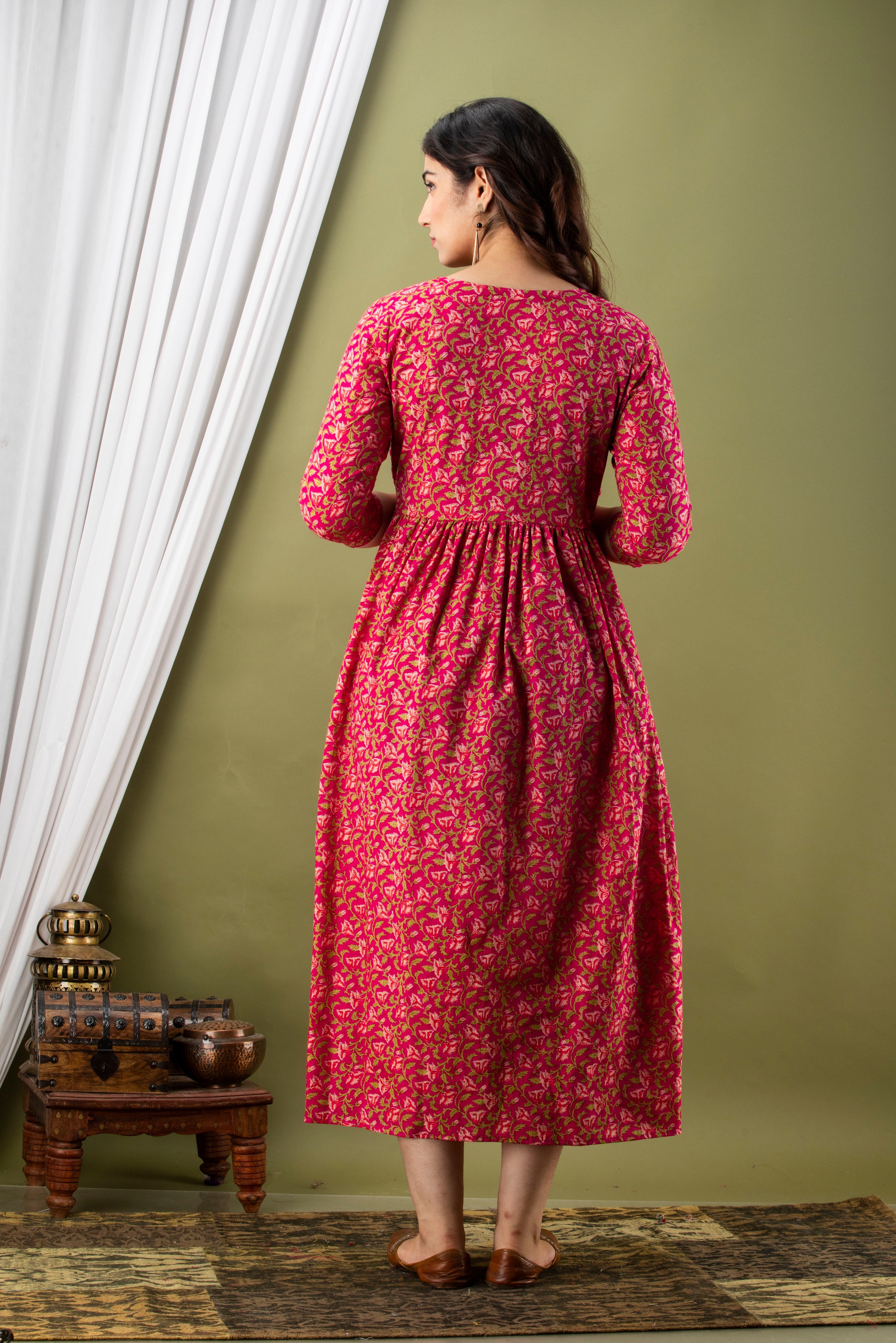 Majestic divas Cotton Rani Pink Floral Buta Printed Maternity Feeding Kurta Dress with Dual Zippers