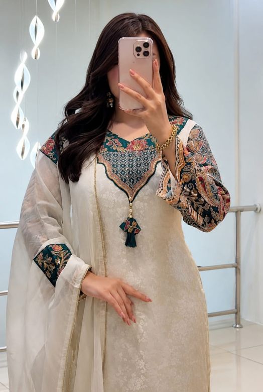 Ivory Cream Pure Banarasi Weaving Dupatta Set with Floral Handwork Neck & Jacquard Dupatta