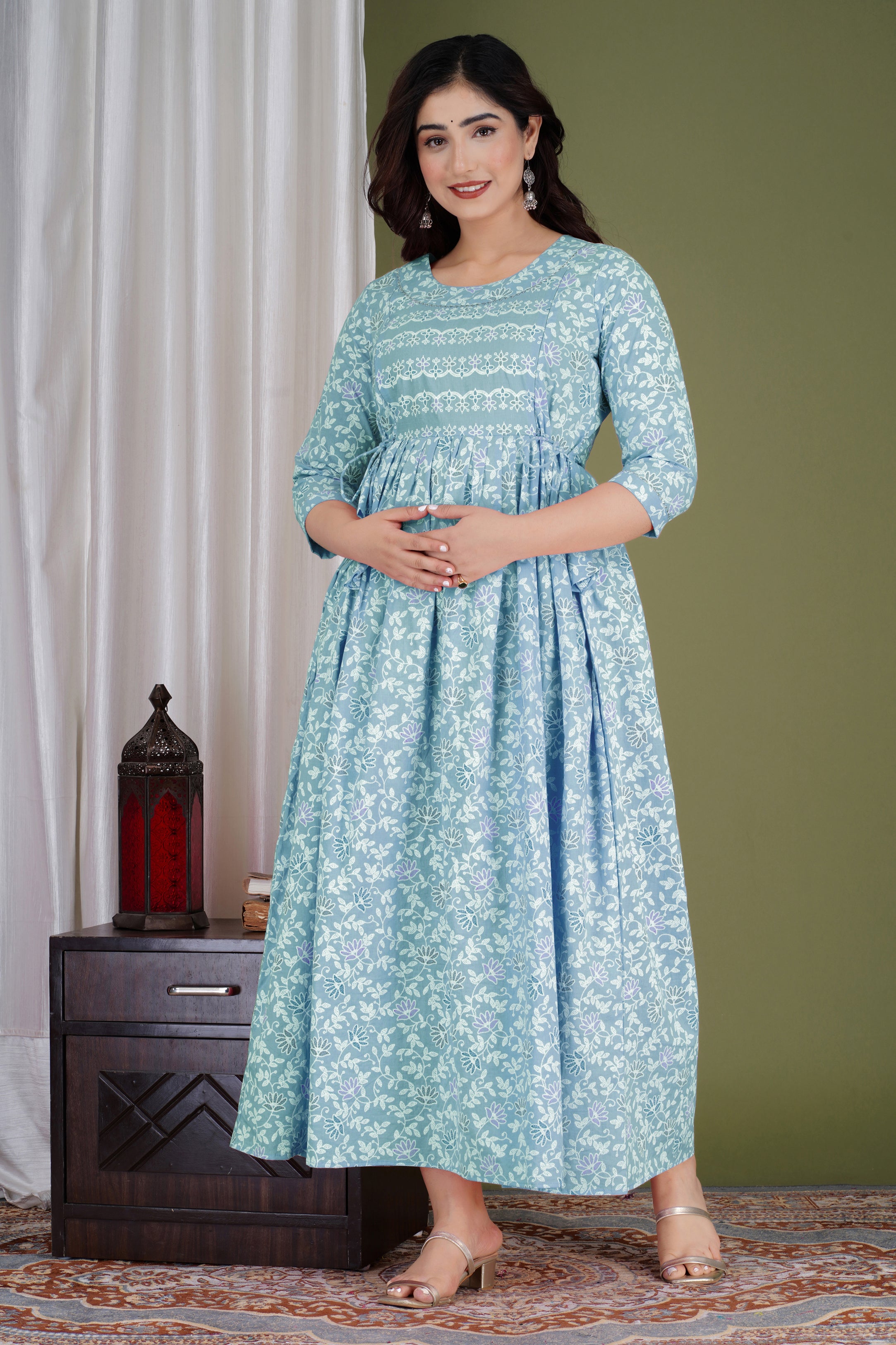 Majestic divas Cotton Sky Blue  Printed Maternity Feeding Kurta Dress with Dual Zippers