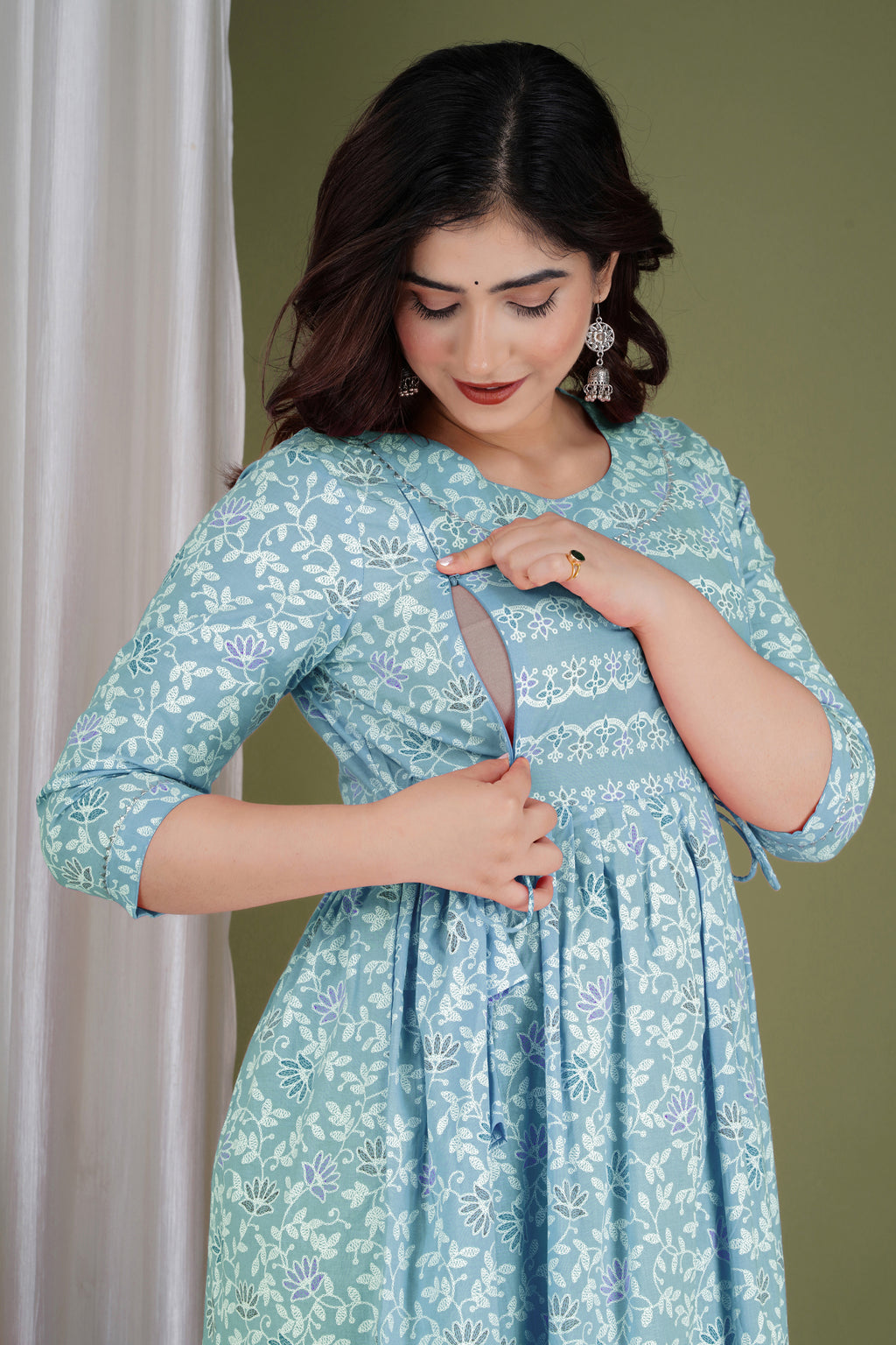 Majestic divas Cotton Sky Blue  Printed Maternity Feeding Kurta Dress with Dual Zippers