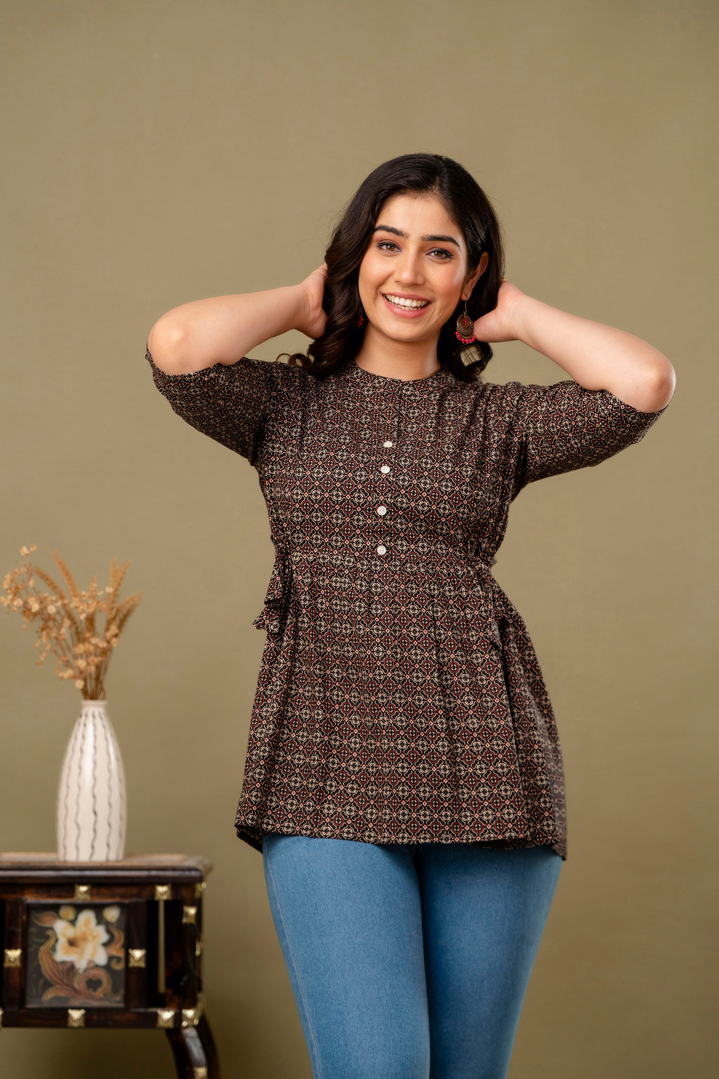 Majestic Divas Dark Brown with Beige & Rust Geometric Print