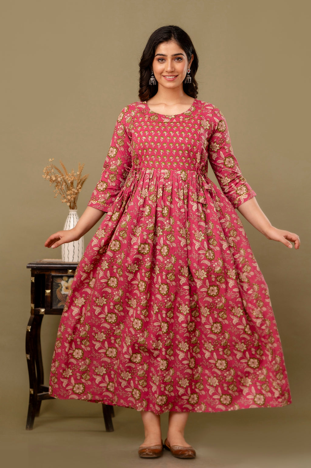 Majestic divas Cotton Rani Pink Floral Buta Printed Maternity Feeding Kurta Dress with Dual Zippers