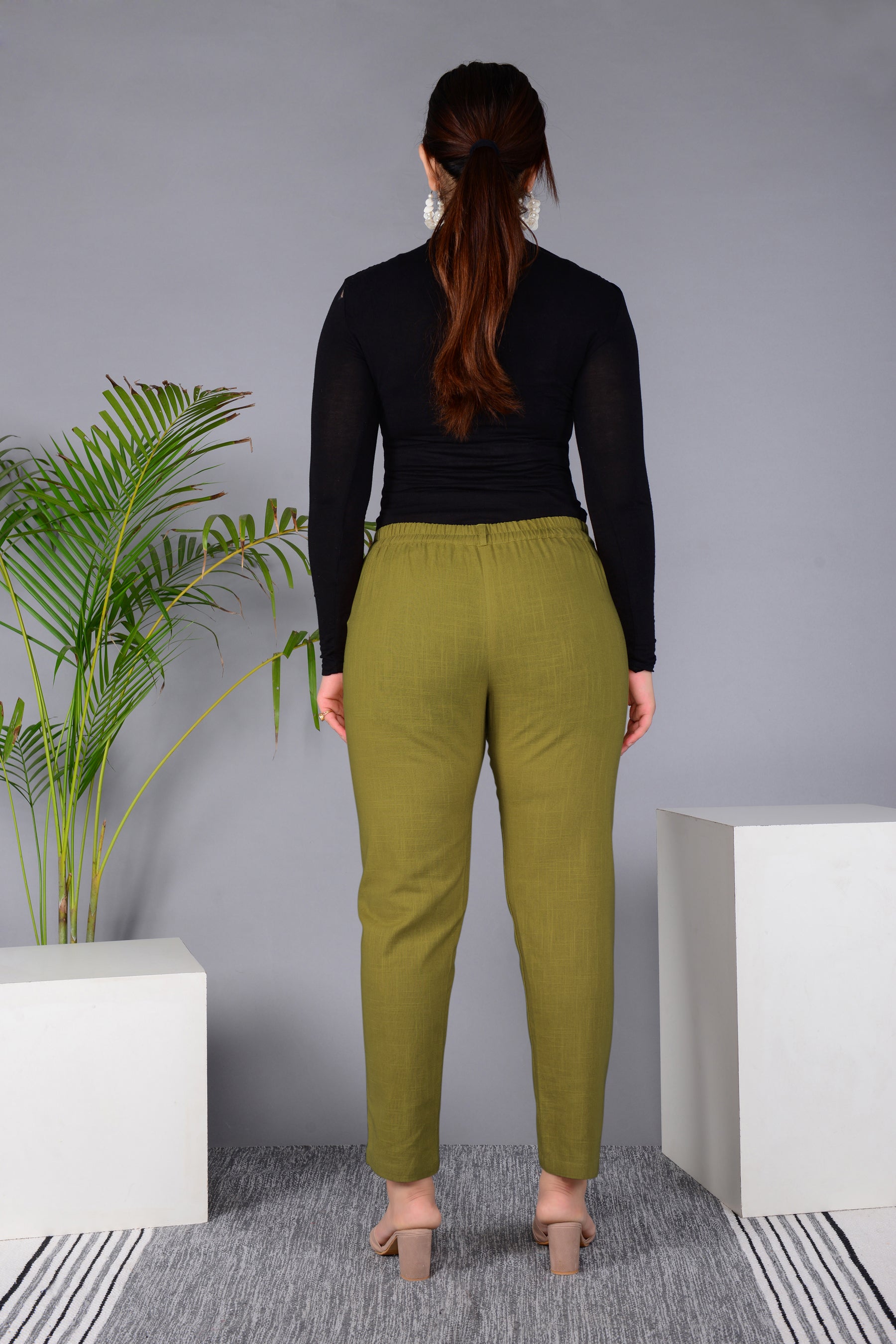 Majestic Diva's Olive Green High-Waist Straight Fit Pants