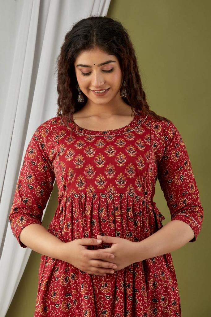 Majestic divas Cotton Brick Red Printed Floral Maternity Feeding Kurta Dress with Dual Zippers