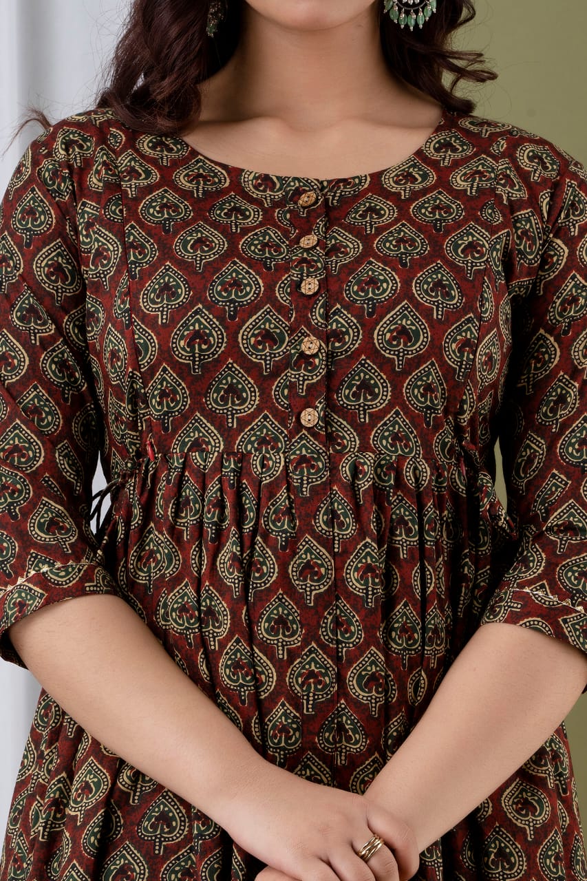 Majestic divas Cotton Maroon Printed Maternity Feeding Kurta Dress with Dual Zippers