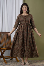 Majestic divas Cotton Maroon Printed Maternity Feeding Kurta Dress with Dual Zippers