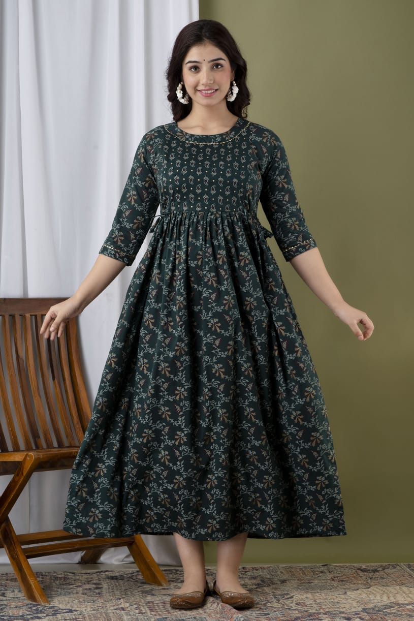 Majestic divas Rayon Bottle Green Printed Maternity Feeding Kurta Dress with Dual Zippers
