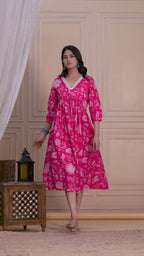 Majestic Divas Cotton Pink Floral Printed Maternity Feeding Kurta Dress with Lace V-Neck & Dual Side Zippers